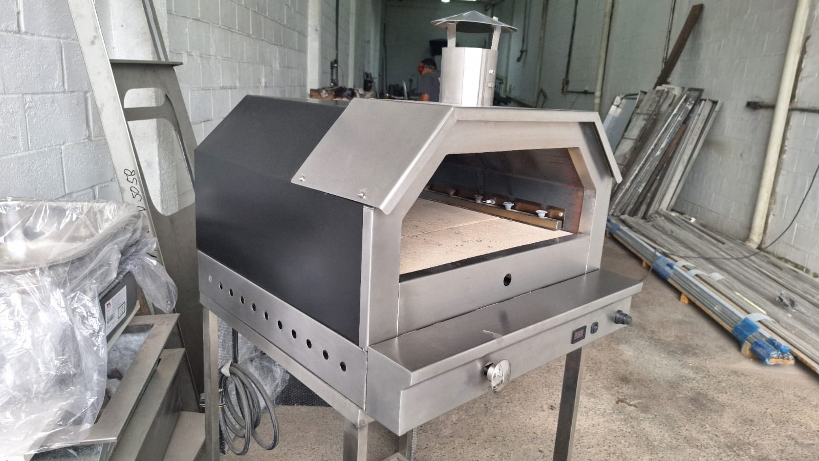 Churrasqueira Modelo 2